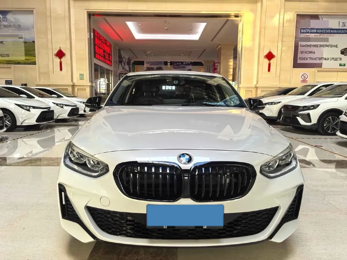 2022 BMW 1 Series 1.5T 140HP L3 7DCT,autocango,china used car exporter,china ev exporter,chinese used car exporter,chinese used ev exporter