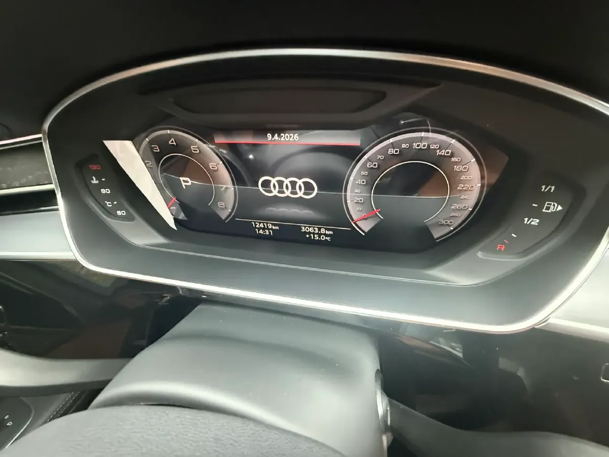 2024 Audi A8 3.0T 286HP V6 8AT,autocango,china used car exporter,china ev exporter,chinese used car exporter,chinese used ev exporter