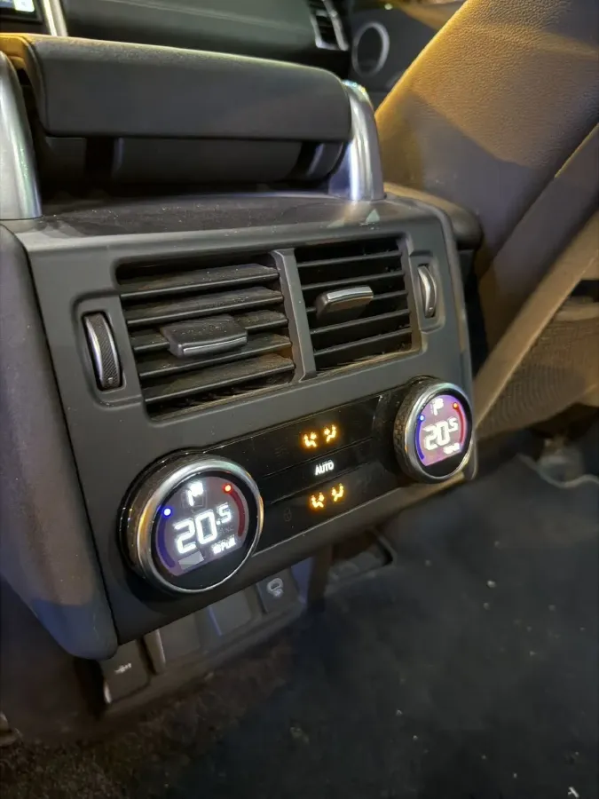 2023 Land Rover Discovery 3.0T 360HP L6 8AT,autocango,china used car exporter,china ev exporter,chinese used car exporter,chinese used ev exporter