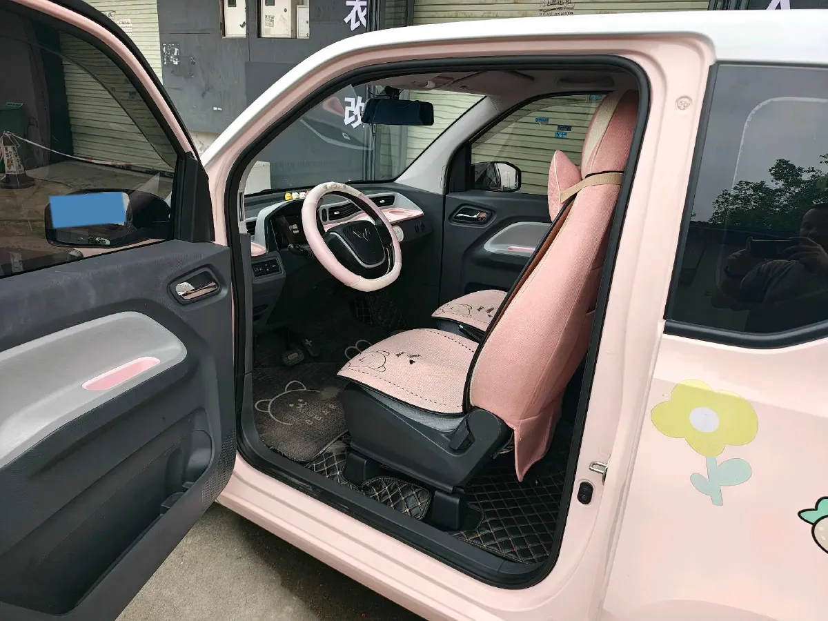2022 WuLing HongGuang MINI EV BEV 9KWH,autocango,china used car exporter,china ev exporter,chinese used car exporter,chinese used ev exporter