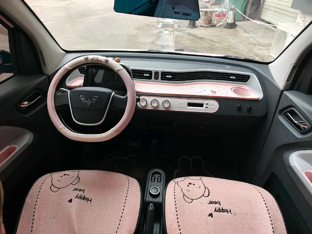 2022 WuLing HongGuang MINI EV BEV 9KWH,autocango,china used car exporter,china ev exporter,chinese used car exporter,chinese used ev exporter