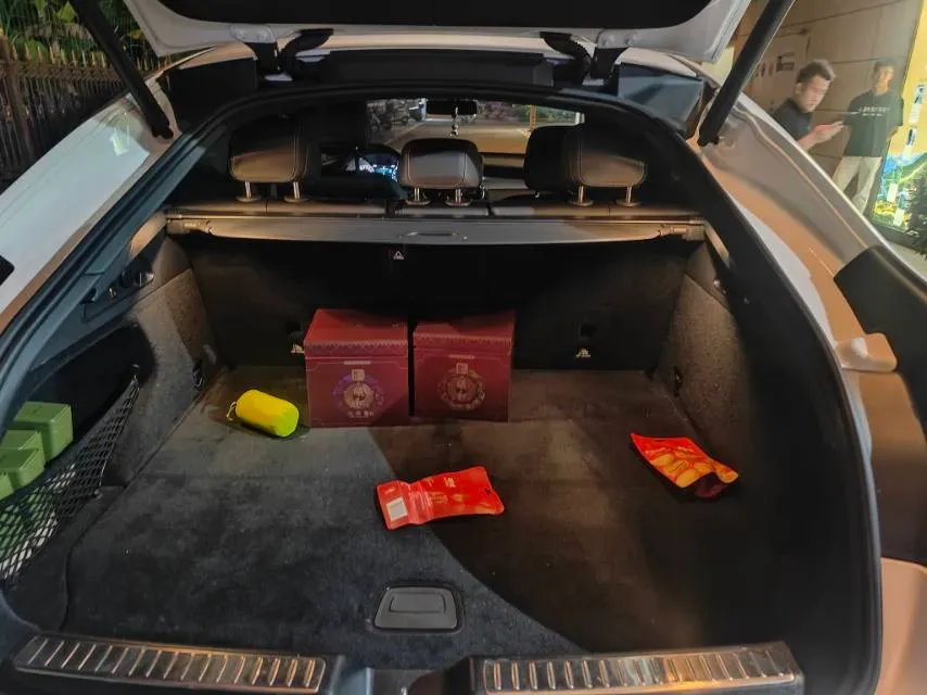 2020 Mercedes-Benz GLC Coupe 2.0T 197HP L4 9AT,autocango,china used car exporter,china ev exporter,chinese used car exporter,chinese used ev exporter