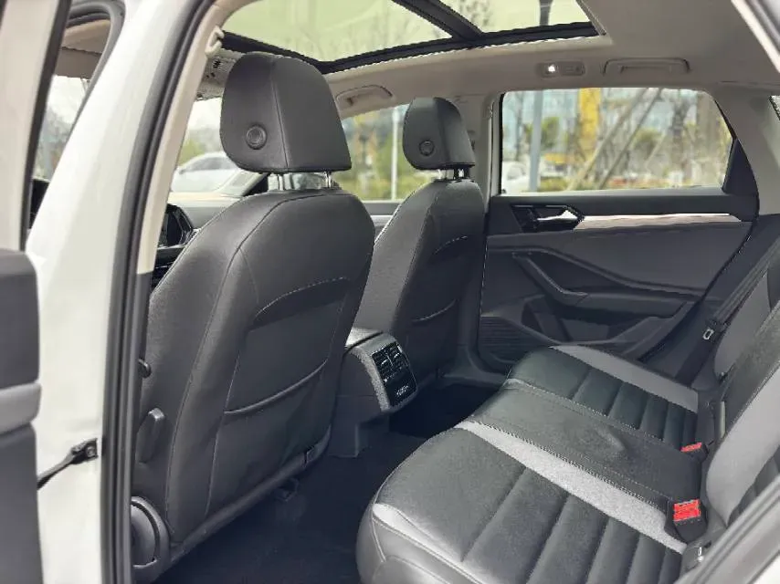 2021 Volkswagen Sagitar 1.4T 150HP L4 7DCT,autocango,china used car exporter,china ev exporter,chinese used car exporter,chinese used ev exporter