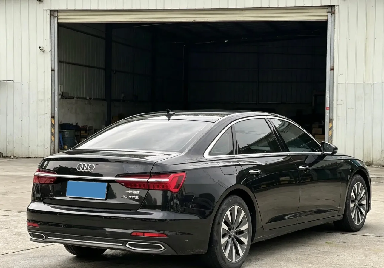 2019 Mercedes-Benz E Class 1.5T 184HP L4 9AT,autocango,china used car exporter,china ev exporter,chinese used car exporter,chinese used ev exporter