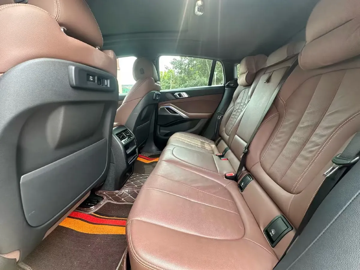 2022 BMW X6 2.0T 265HP L4 8AT,autocango,china used car exporter,china ev exporter,chinese used car exporter,chinese used ev exporter