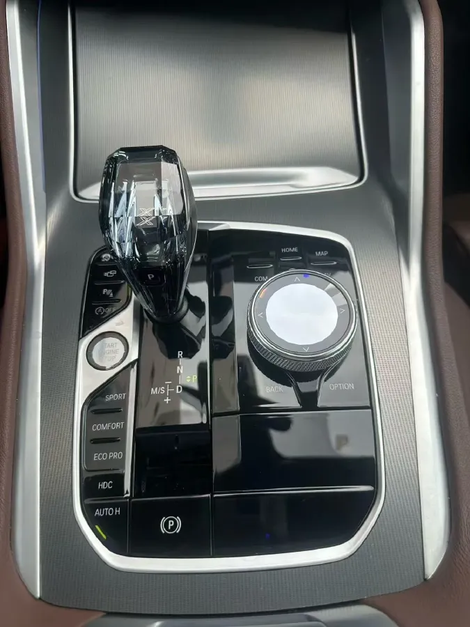 2022 BMW X6 2.0T 265HP L4 8AT,autocango,china used car exporter,china ev exporter,chinese used car exporter,chinese used ev exporter