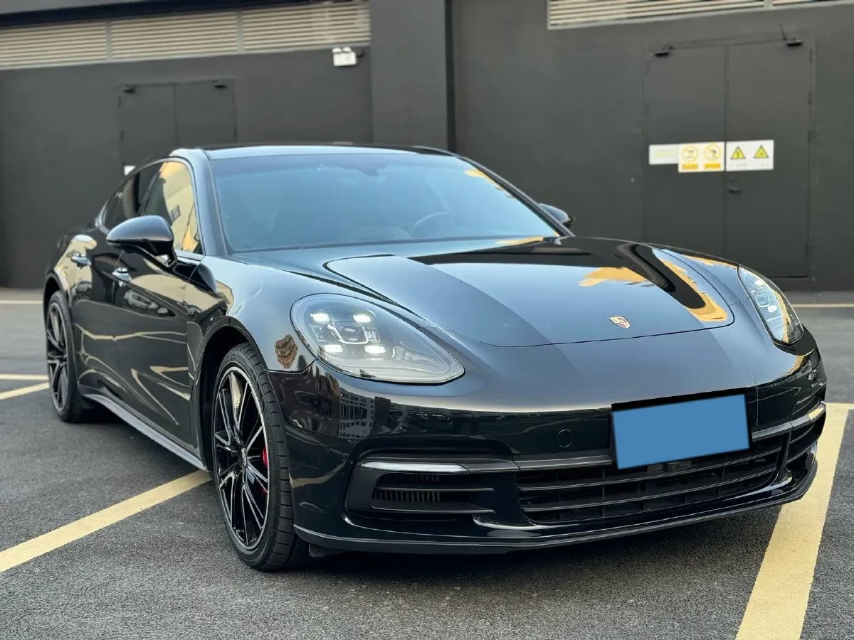 2019 Porsche Panamera 2.9T 330HP V6 8DCT,autocango,china used car exporter,china ev exporter,chinese used car exporter,chinese used ev exporter