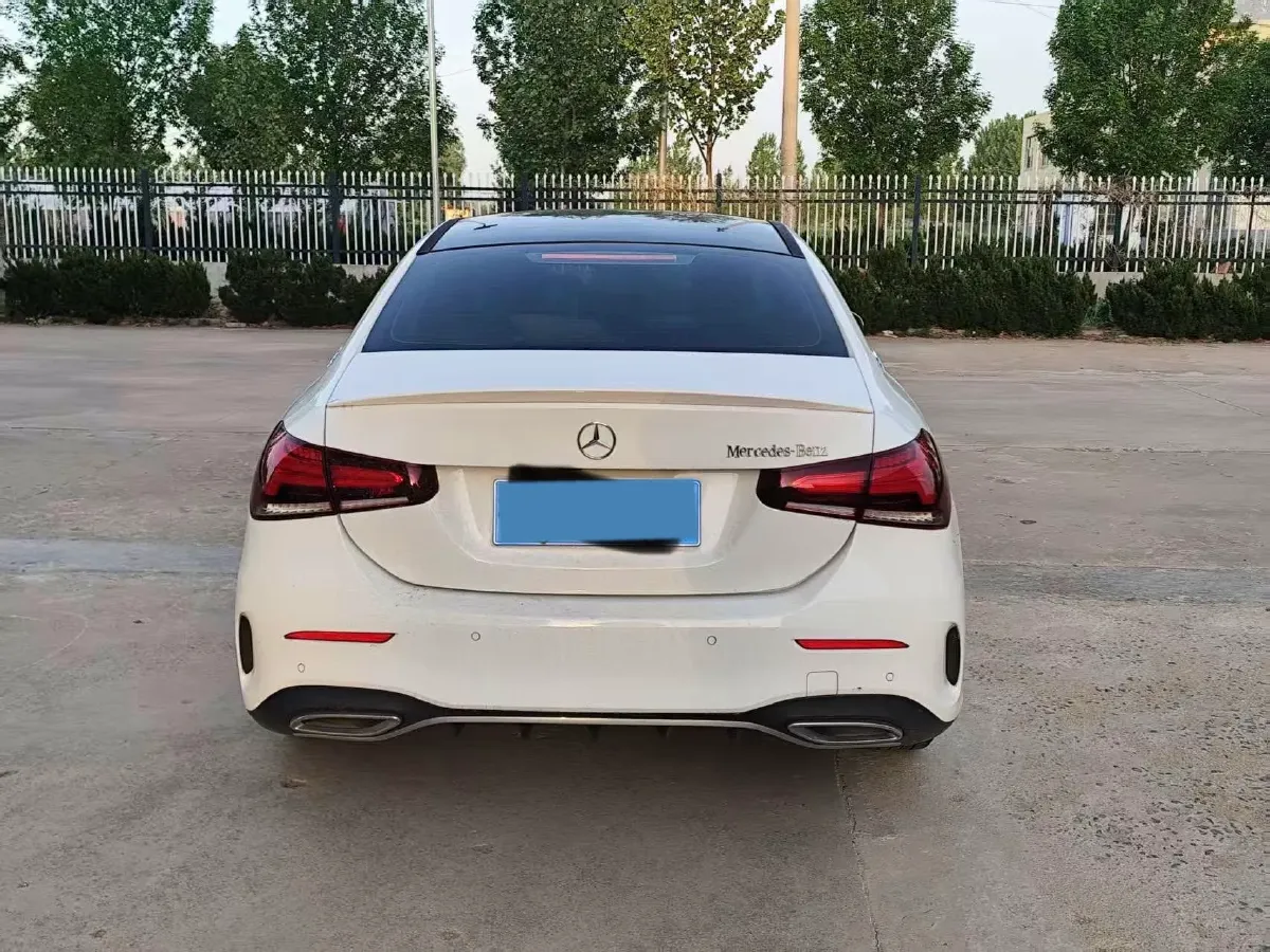 2020 Mercedes-Benz A Class 1.3T 163HP L4 7DCT,autocango,china used car exporter,china ev exporter,chinese used car exporter,chinese used ev exporter