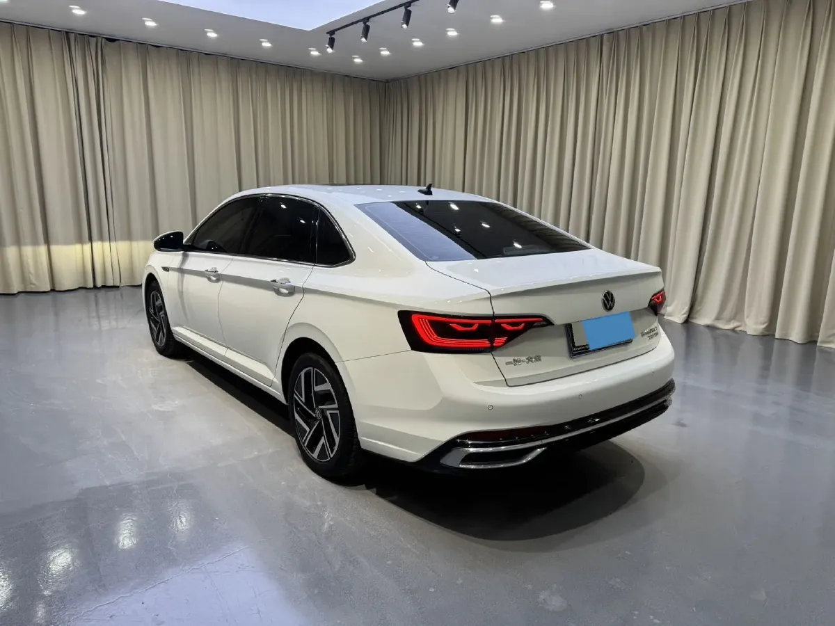 2023 Volkswagen Sagitar 1.4T 150HP L4 7DCT,autocango,china used car exporter,china ev exporter,chinese used car exporter,chinese used ev exporter