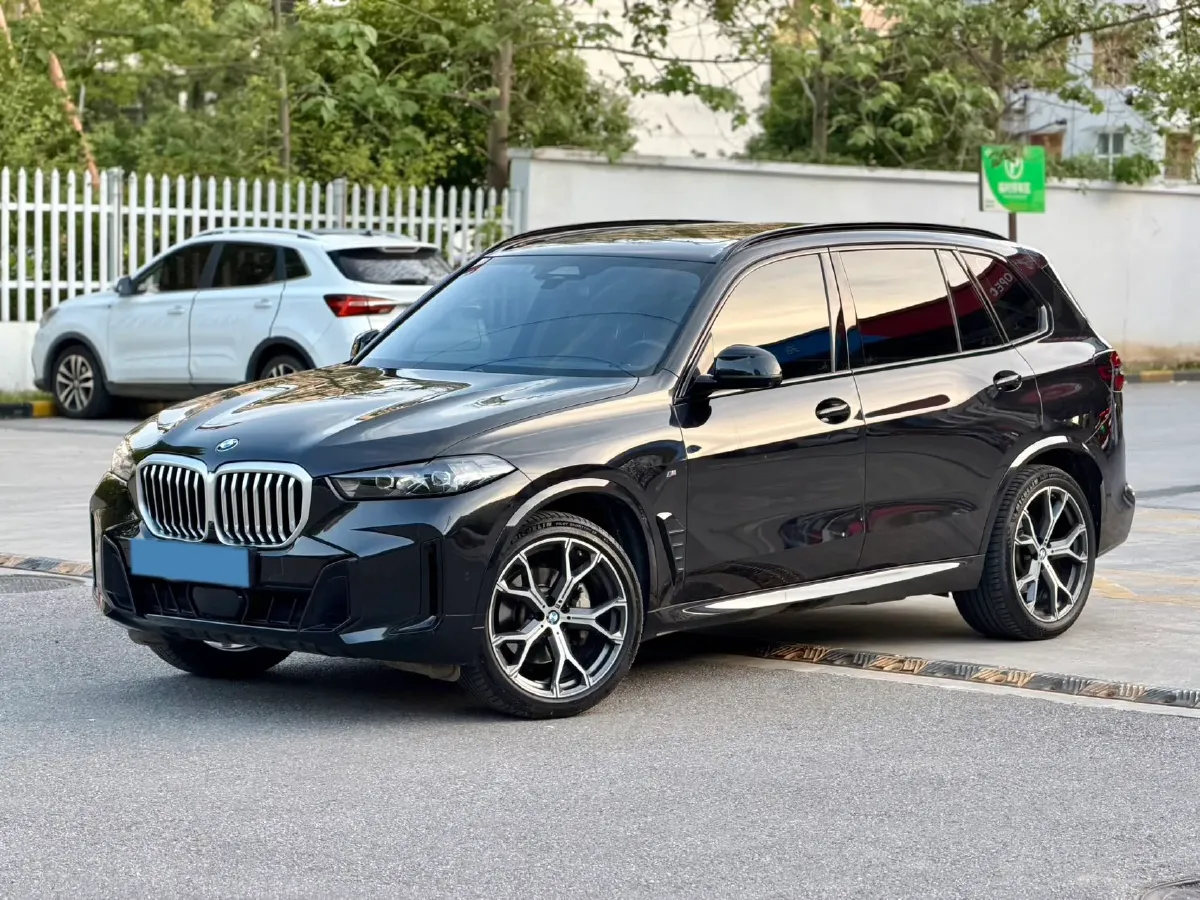 2023 BMW X5 2.0T 258HP L4 8AT,autocango,china used car exporter,china ev exporter,chinese used car exporter,chinese used ev exporter