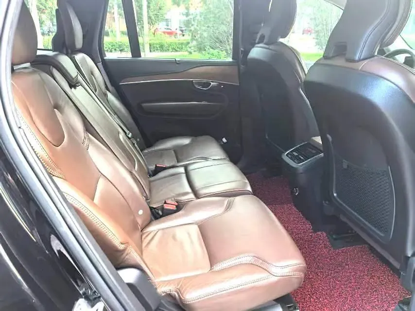 2019 Volvo XC90 2.0T 320HP L4 8AT,autocango,china used car exporter,china ev exporter,chinese used car exporter,chinese used ev exporter
