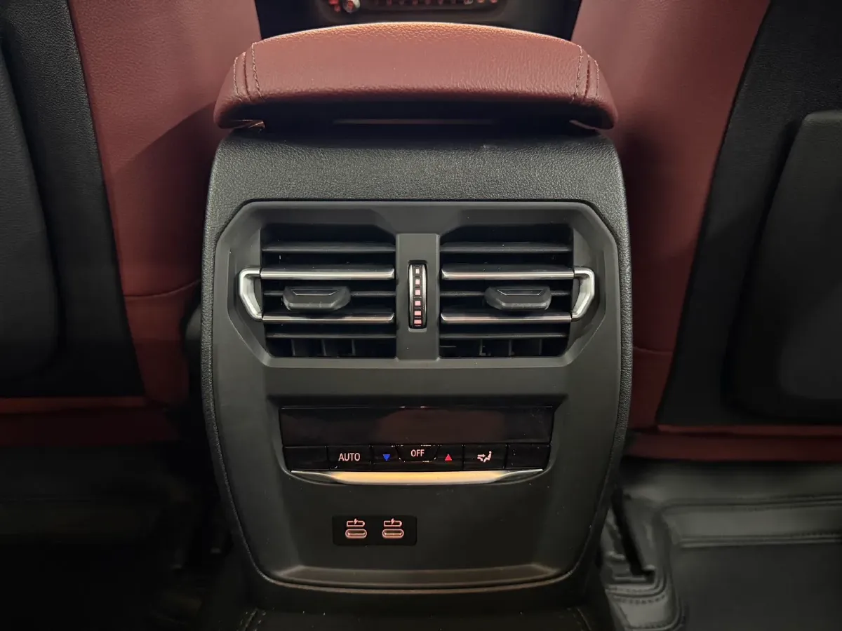 2022 BMW 3 Series 2.0T 156HP L4 8AT,autocango,china used car exporter,china ev exporter,chinese used car exporter,chinese used ev exporter