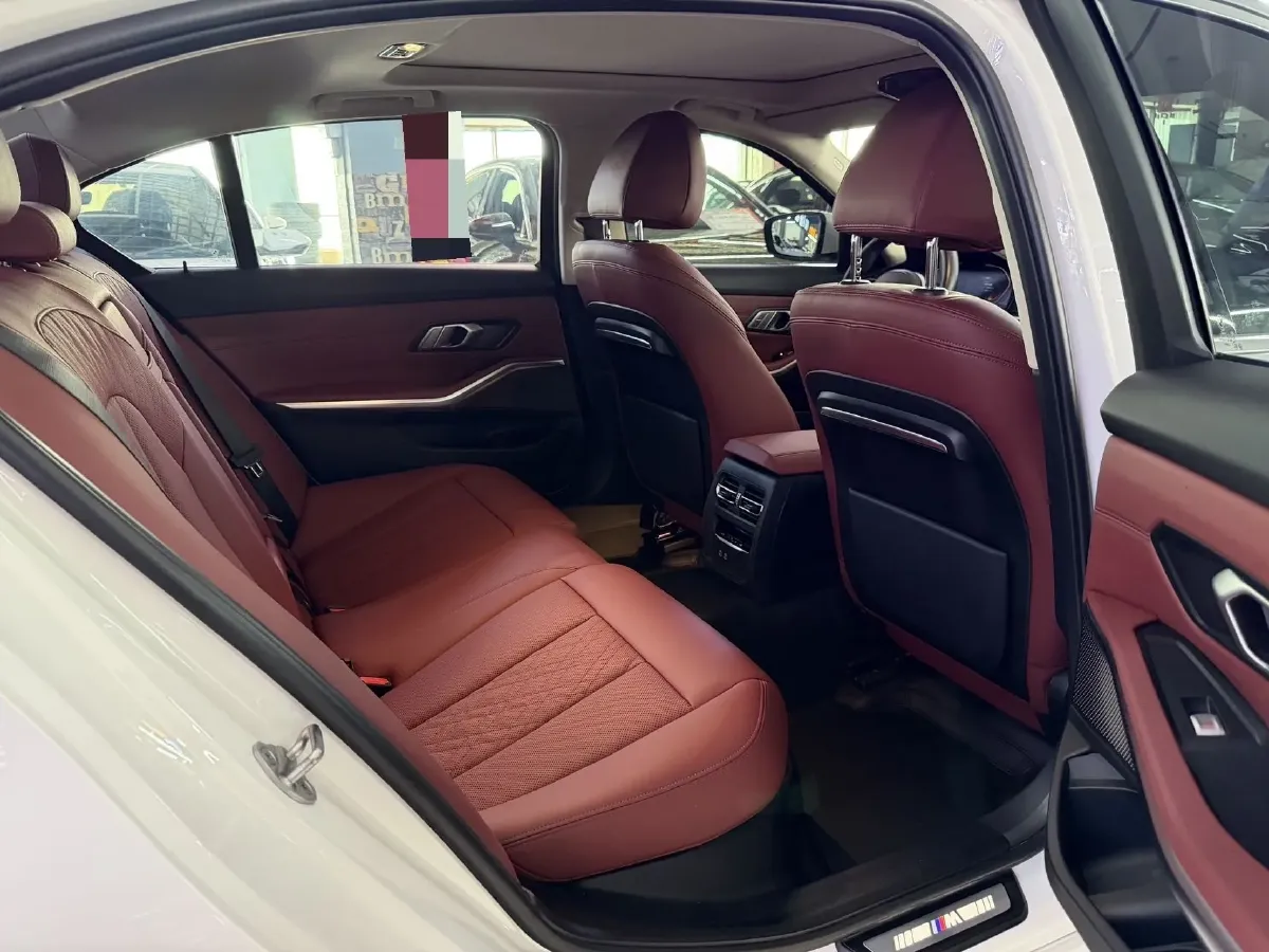 2022 BMW 3 Series 2.0T 156HP L4 8AT,autocango,china used car exporter,china ev exporter,chinese used car exporter,chinese used ev exporter