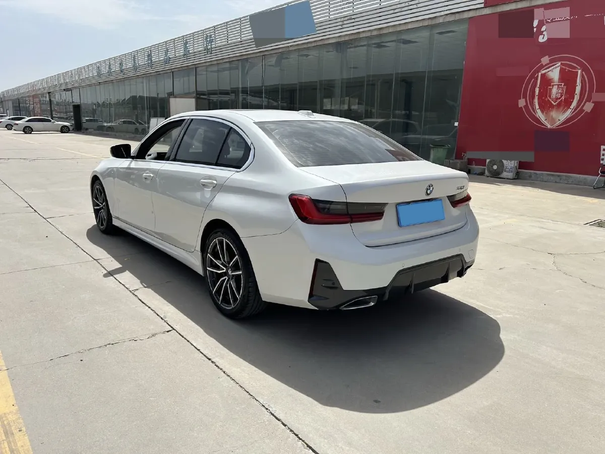 2023 BMW 3 Series 2.0T 156HP L4 8AT,autocango,china used car exporter,china ev exporter,chinese used car exporter,chinese used ev exporter