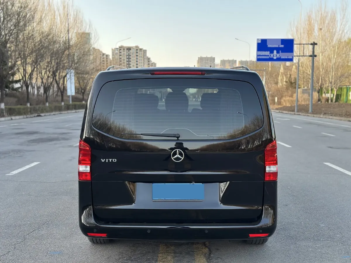 2021 Mercedes-Benz Vito 2.0T 211HP L4 9AT,autocango,china used car exporter,china ev exporter,chinese used car exporter,chinese used ev exporter