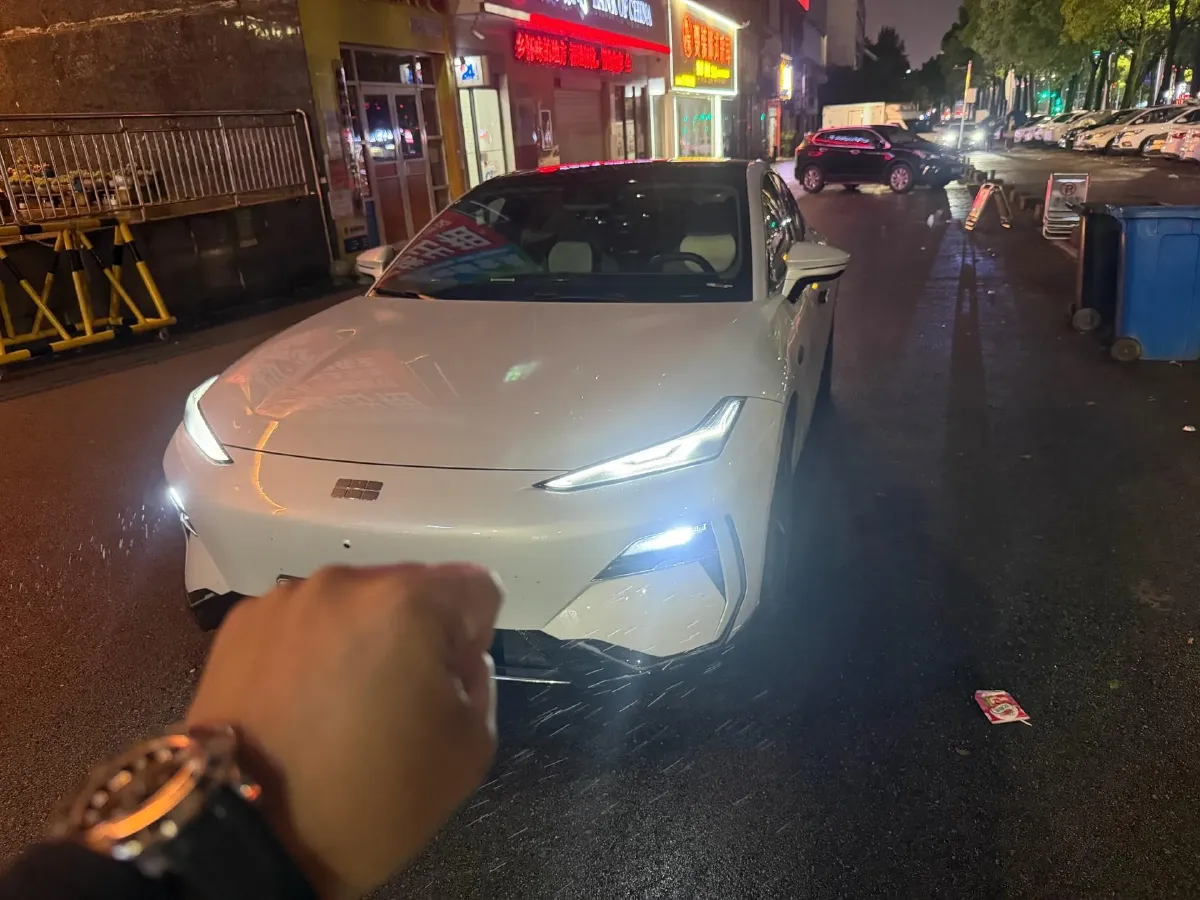 2024 Geely Galaxy E8 BEV 62KWH,autocango,china used car exporter,china ev exporter,chinese used car exporter,chinese used ev exporter