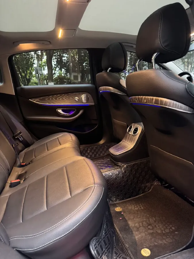 2021 Mercedes-Benz E Class 2.0T 258HP L4 9AT,autocango,china used car exporter,china ev exporter,chinese used car exporter,chinese used ev exporter