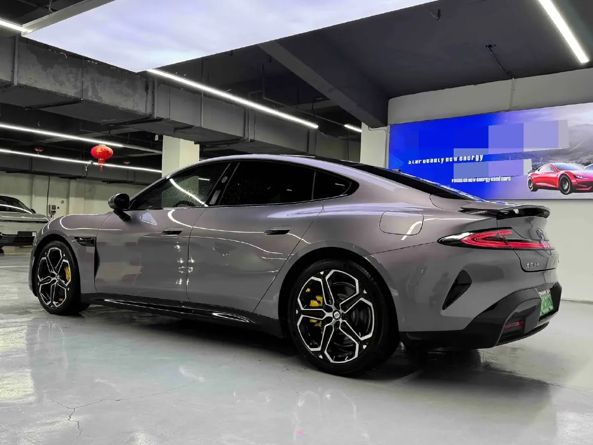 2024 MI SU7 BEV 101KWH,autocango,china used car exporter,china ev exporter,chinese used car exporter,chinese used ev exporter