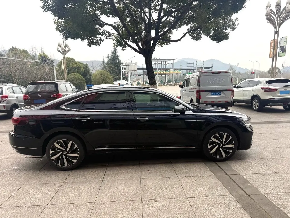 2022 Skoda Kodiak GT 2.0T 186HP L4 7DCT,autocango,china used car exporter,china ev exporter,chinese used car exporter,chinese used ev exporter