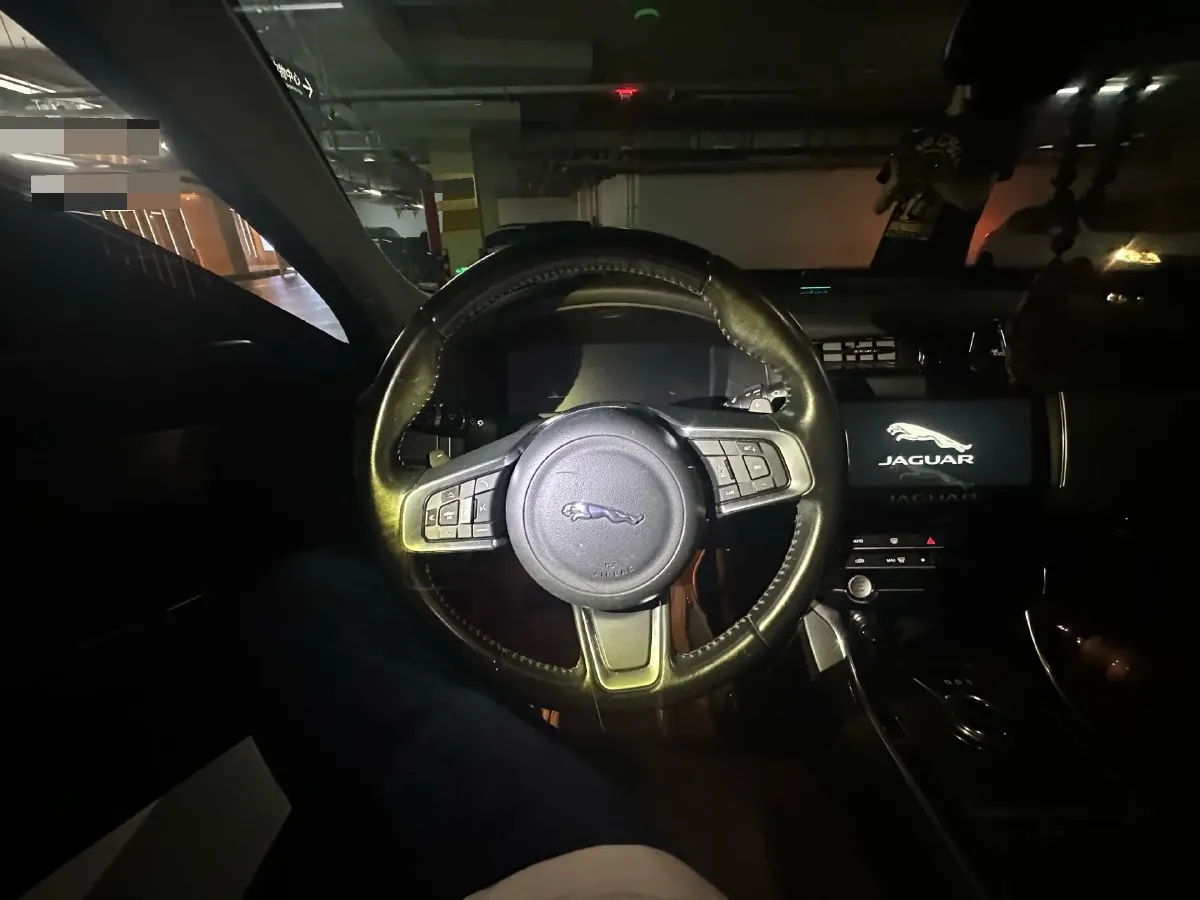 2018 Mercedes-Benz E Class 2.0T 184HP L4 9AT,autocango,china used car exporter,china ev exporter,chinese used car exporter,chinese used ev exporter