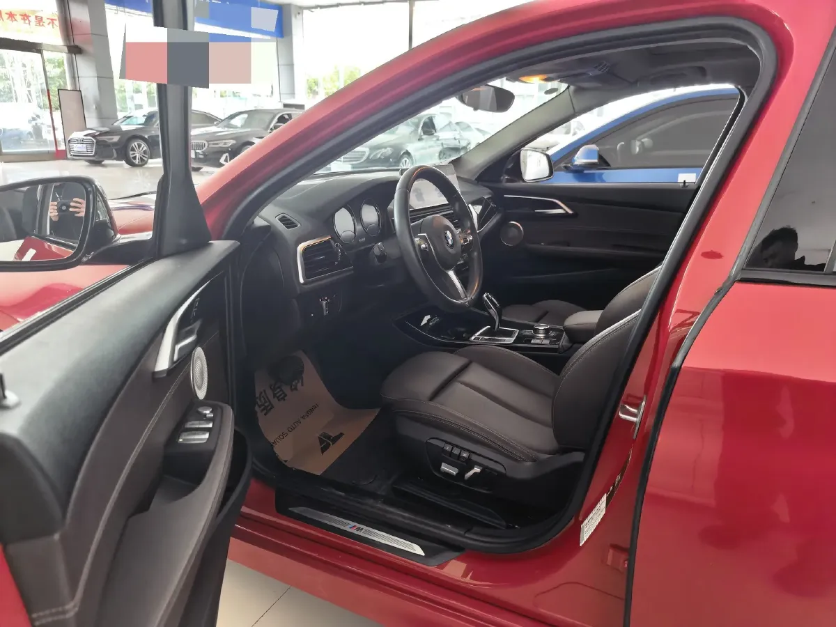 2022 BMW 1 Series 1.5T 140HP L3 7DCT,autocango,china used car exporter,china ev exporter,chinese used car exporter,chinese used ev exporter