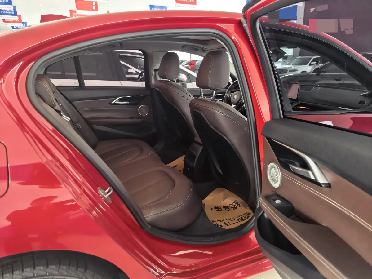 2022 BMW 1 Series 1.5T 140HP L3 7DCT,autocango,china used car exporter,china ev exporter,chinese used car exporter,chinese used ev exporter