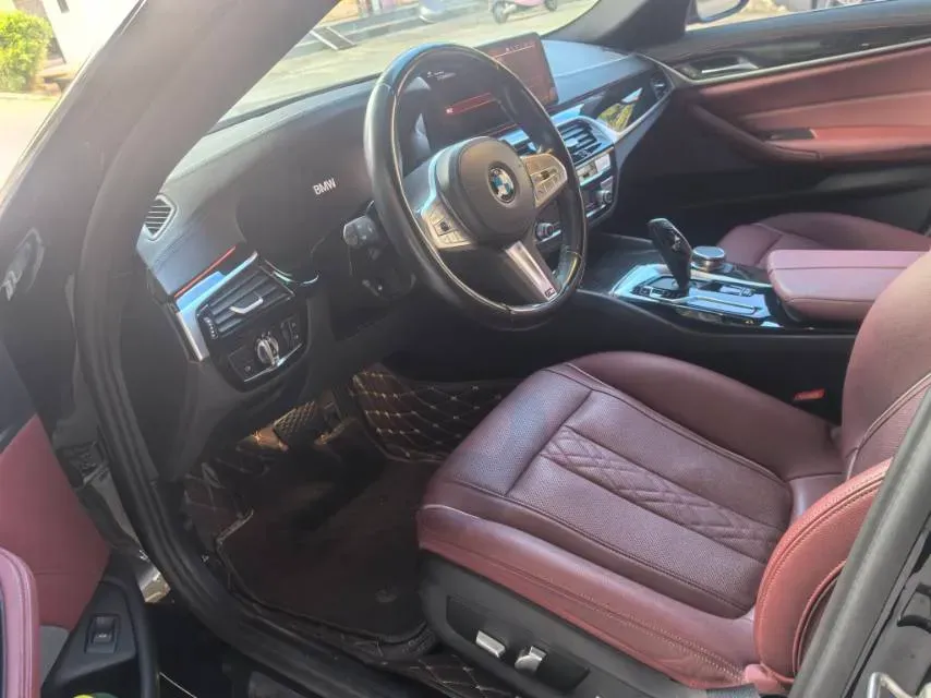 2022 BMW 5 Series 2.0T 184HP L4 8AT,autocango,china used car exporter,china ev exporter,chinese used car exporter,chinese used ev exporter