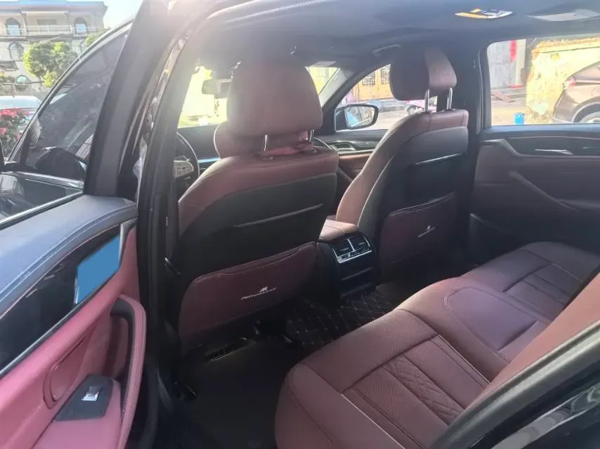 2022 BMW 5 Series 2.0T 184HP L4 8AT,autocango,china used car exporter,china ev exporter,chinese used car exporter,chinese used ev exporter