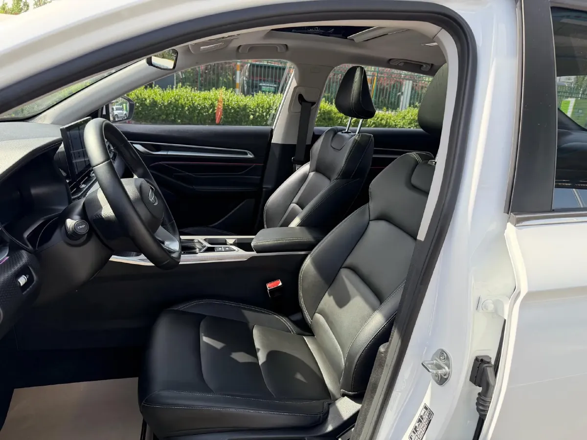 2023 Geely Emgrand 1.5L 127HP L4 CVT,autocango,china used car exporter,china ev exporter,chinese used car exporter,chinese used ev exporter