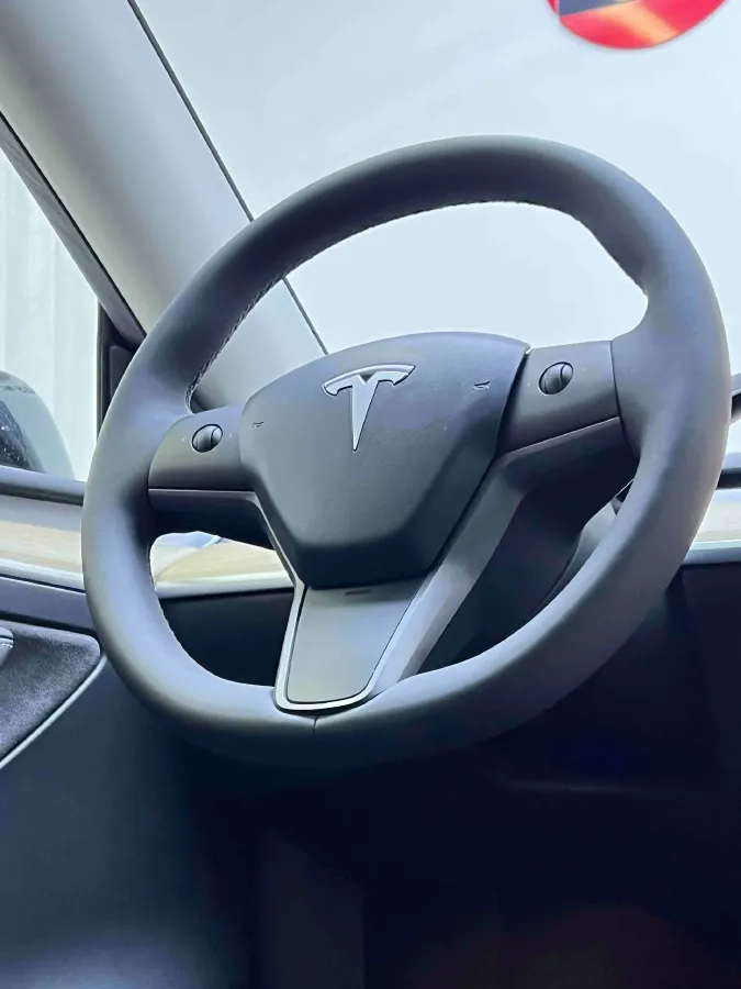 2022 Tesla Model Y BEV 60KWH,autocango,china used car exporter,china ev exporter,chinese used car exporter,chinese used ev exporter