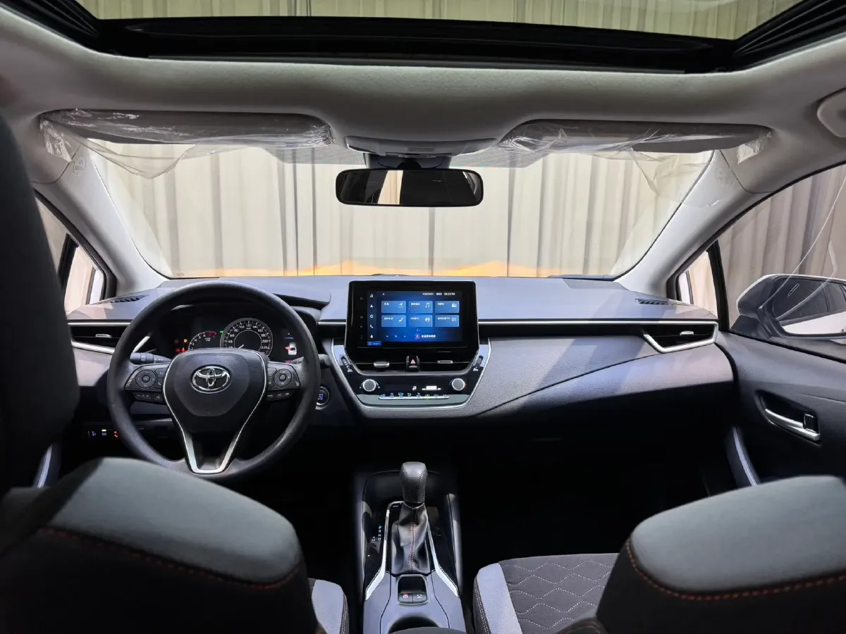 2021 Toyota Corolla 1.2T 116HP L4 CVT,autocango,china used car exporter,china ev exporter,chinese used car exporter,chinese used ev exporter