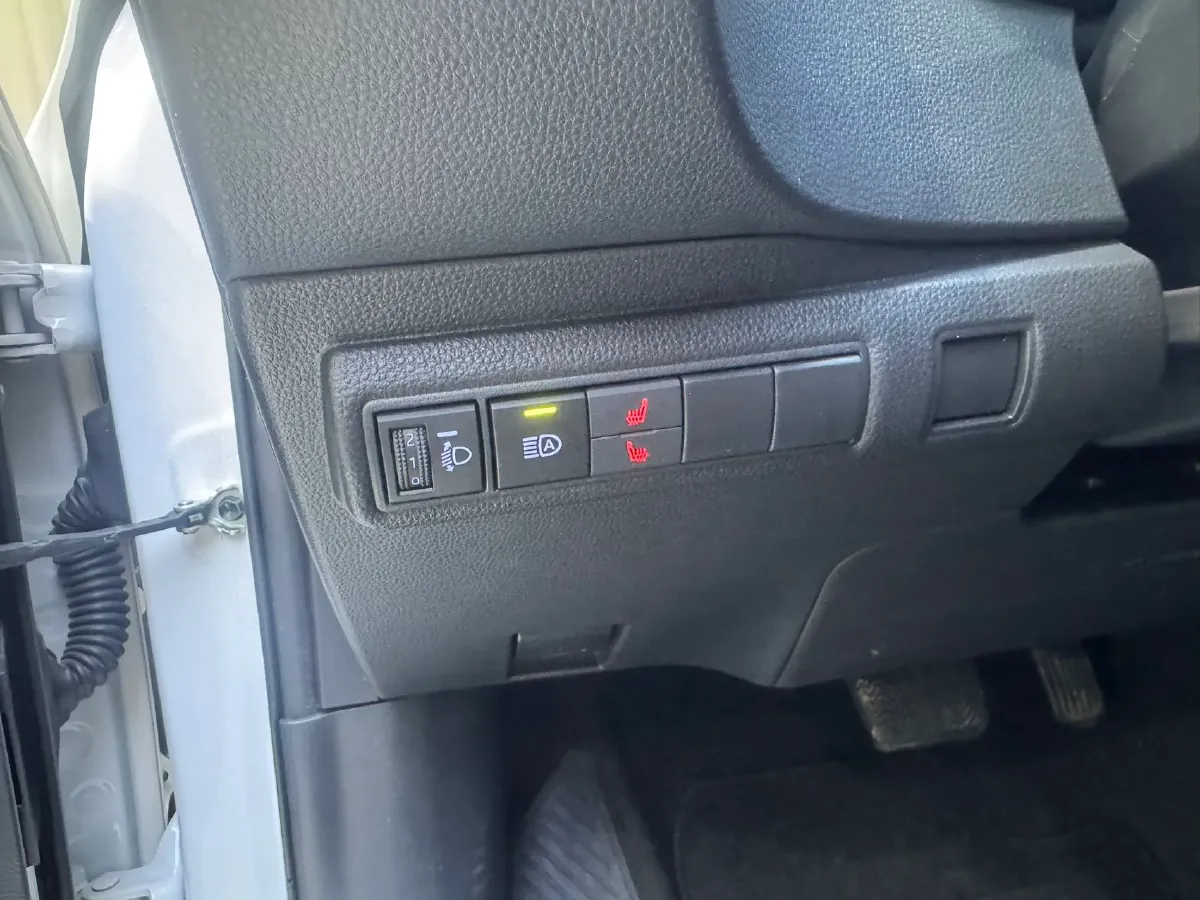 2021 Toyota Corolla 1.2T 116HP L4 CVT,autocango,china used car exporter,china ev exporter,chinese used car exporter,chinese used ev exporter