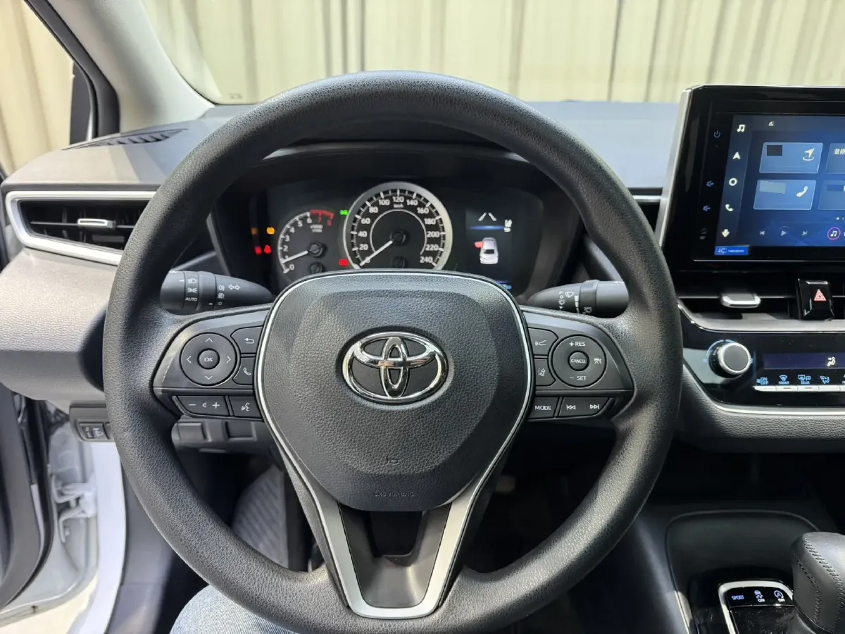 2021 Toyota Corolla 1.2T 116HP L4 CVT,autocango,china used car exporter,china ev exporter,chinese used car exporter,chinese used ev exporter