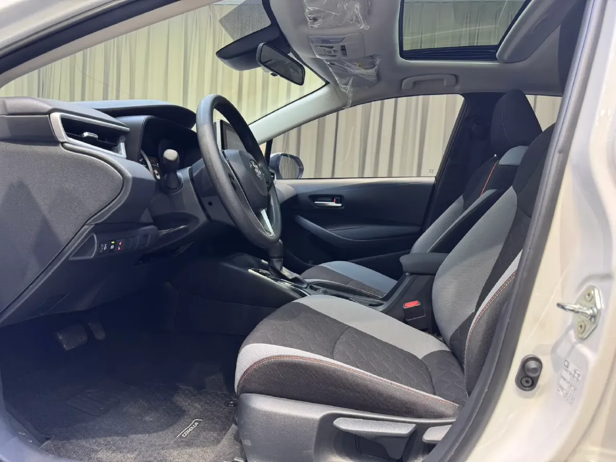 2021 Toyota Corolla 1.2T 116HP L4 CVT,autocango,china used car exporter,china ev exporter,chinese used car exporter,chinese used ev exporter