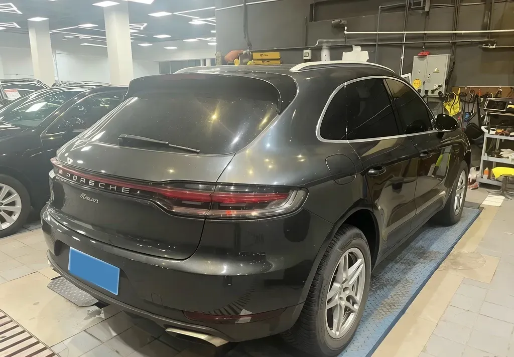 2018 Porsche Macan 2.0T 252HP L4 7DCT,autocango,china used car exporter,china ev exporter,chinese used car exporter,chinese used ev exporter