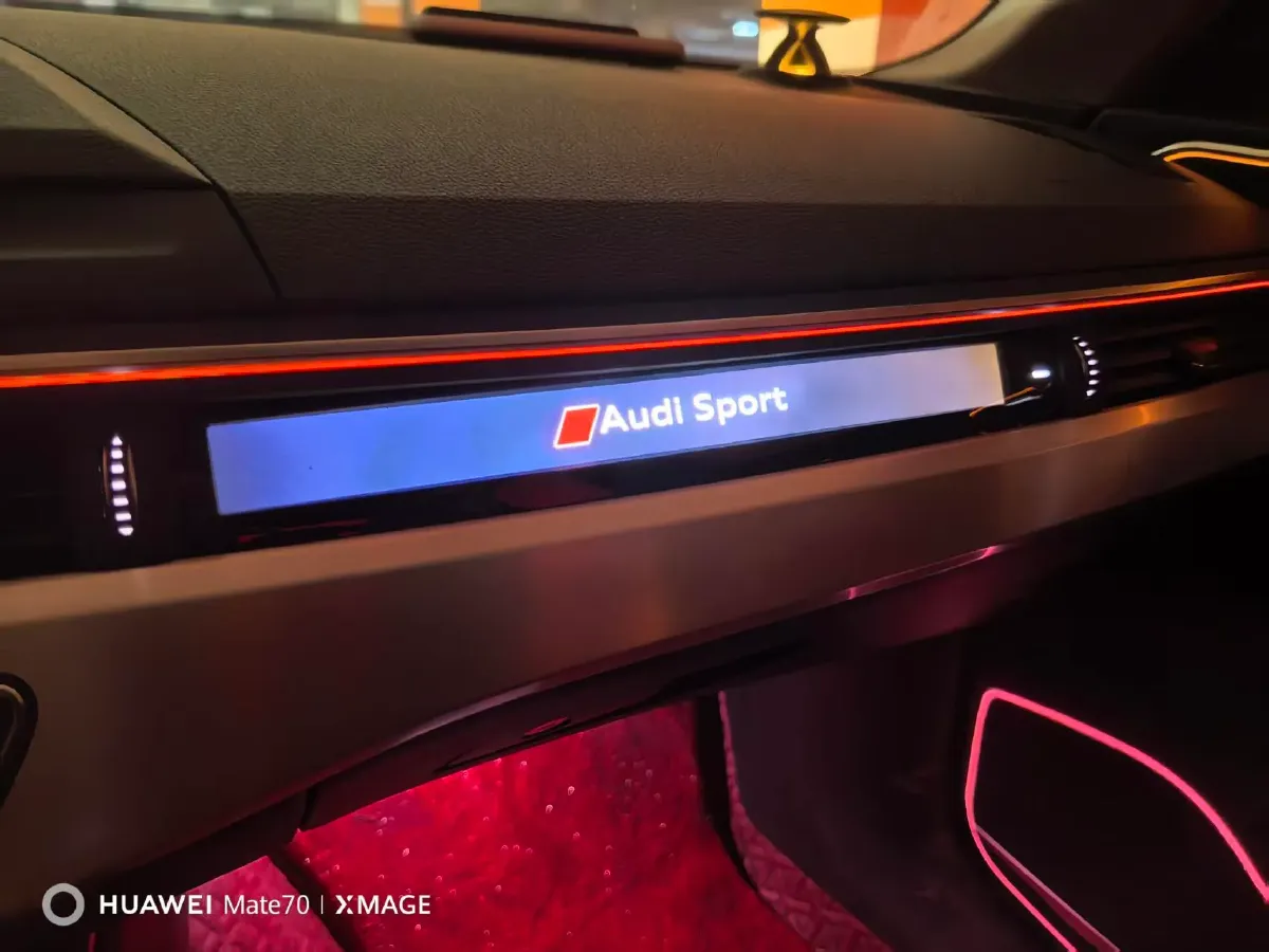 2020 Audi A4L 2.0T 190HP L4 7DCT,autocango,china used car exporter,china ev exporter,chinese used car exporter,chinese used ev exporter