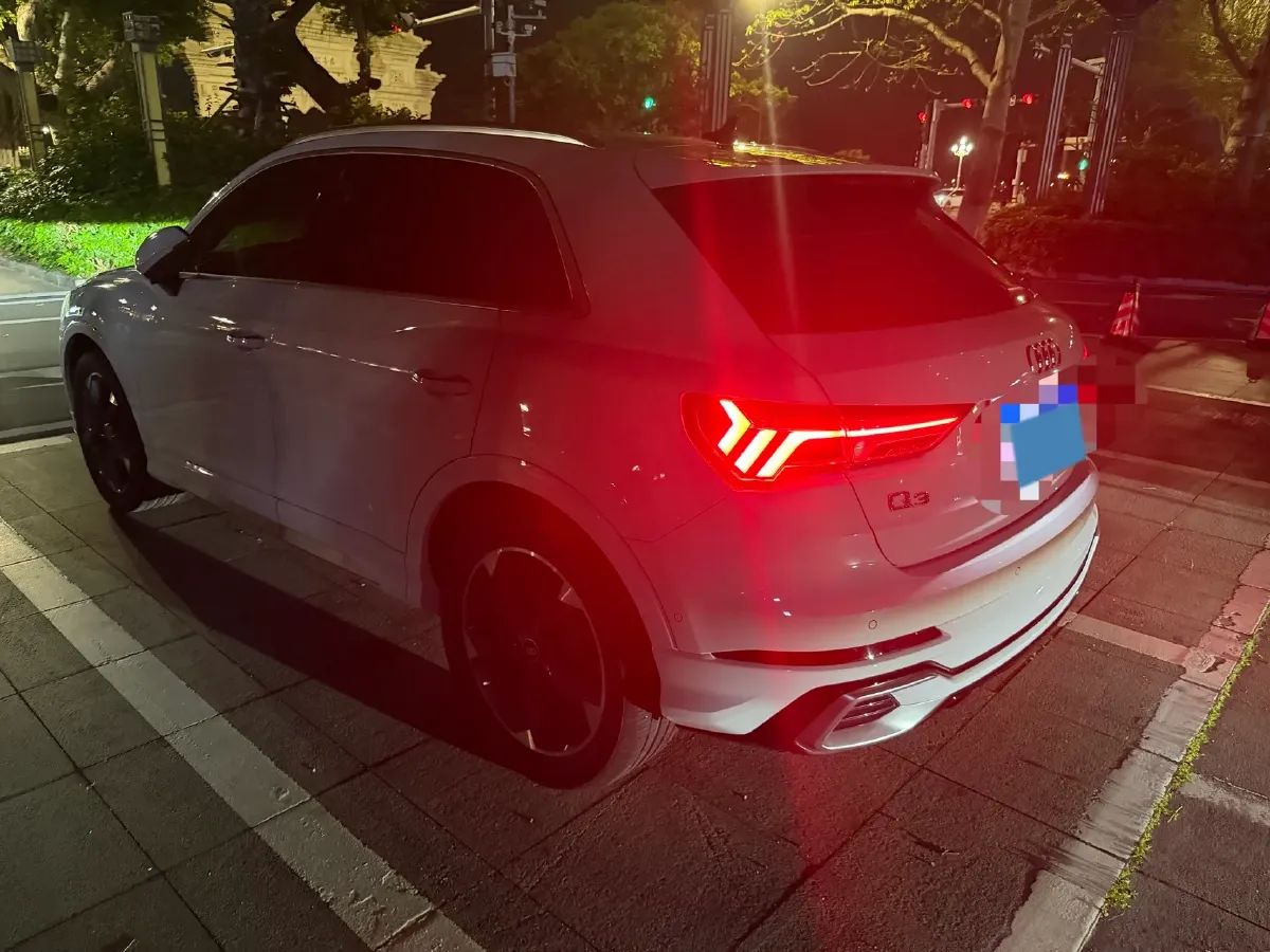 2024 Audi Q3 1.5T 160HP L4 7DCT,autocango,china used car exporter,china ev exporter,chinese used car exporter,chinese used ev exporter