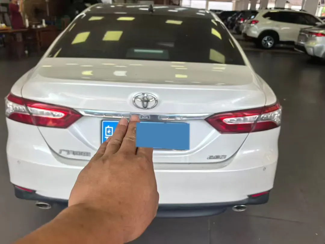 2021 Toyota Camry 2.5L 209HP L4 8AT,autocango,china used car exporter,china ev exporter,chinese used car exporter,chinese used ev exporter