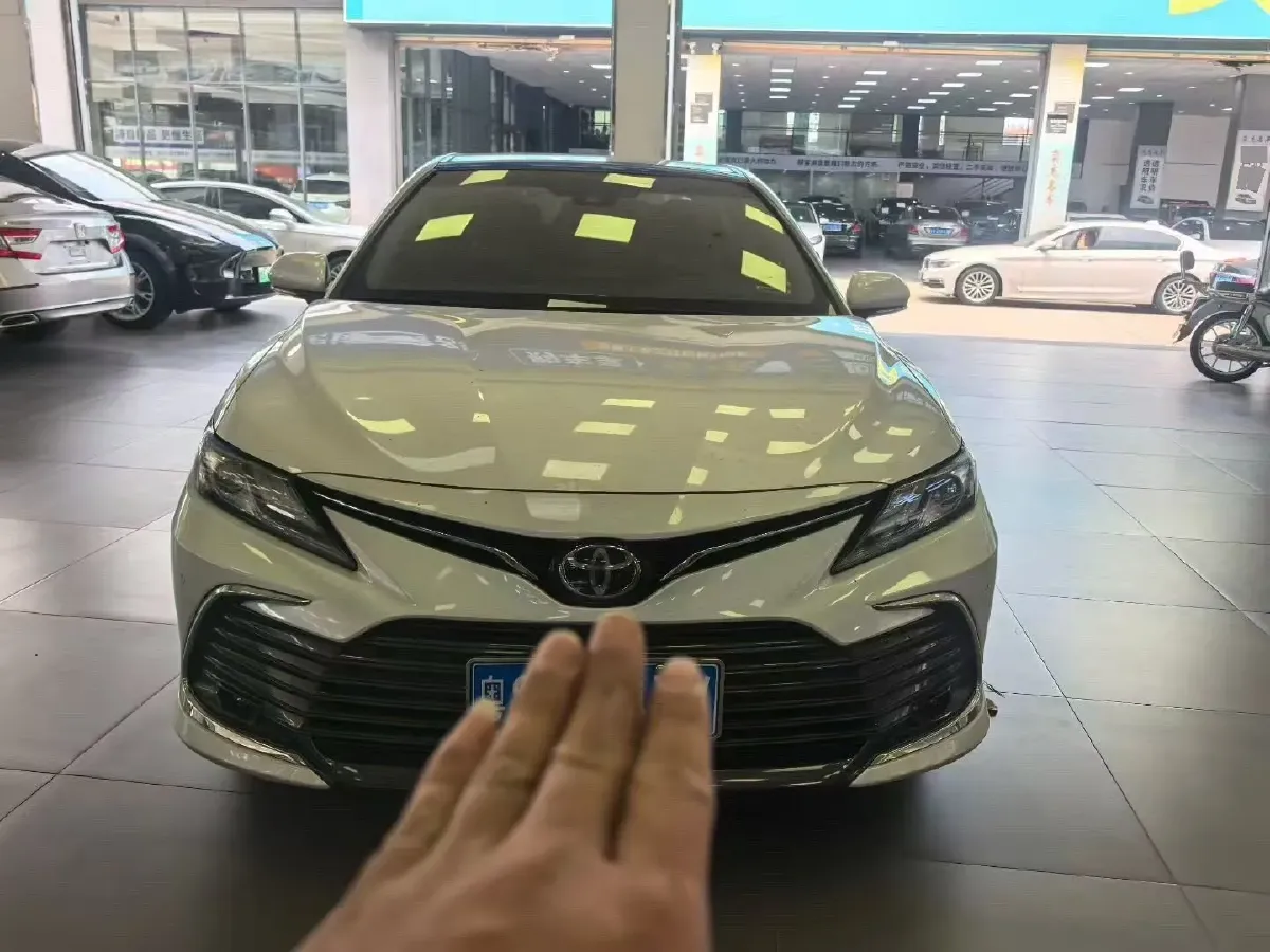 2021 Toyota Camry 2.5L 209HP L4 8AT,autocango,china used car exporter,china ev exporter,chinese used car exporter,chinese used ev exporter