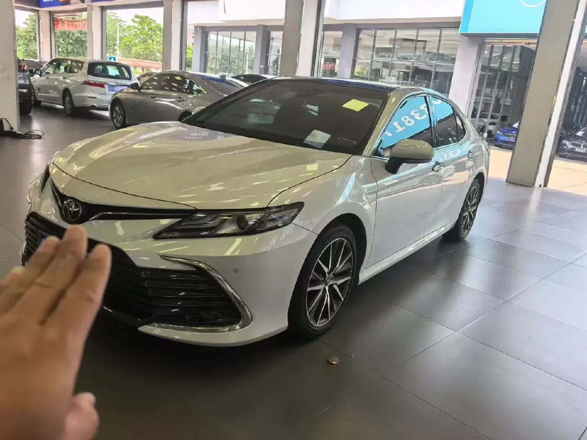 2021 Toyota Camry 2.5L 209HP L4 8AT,autocango,china used car exporter,china ev exporter,chinese used car exporter,chinese used ev exporter