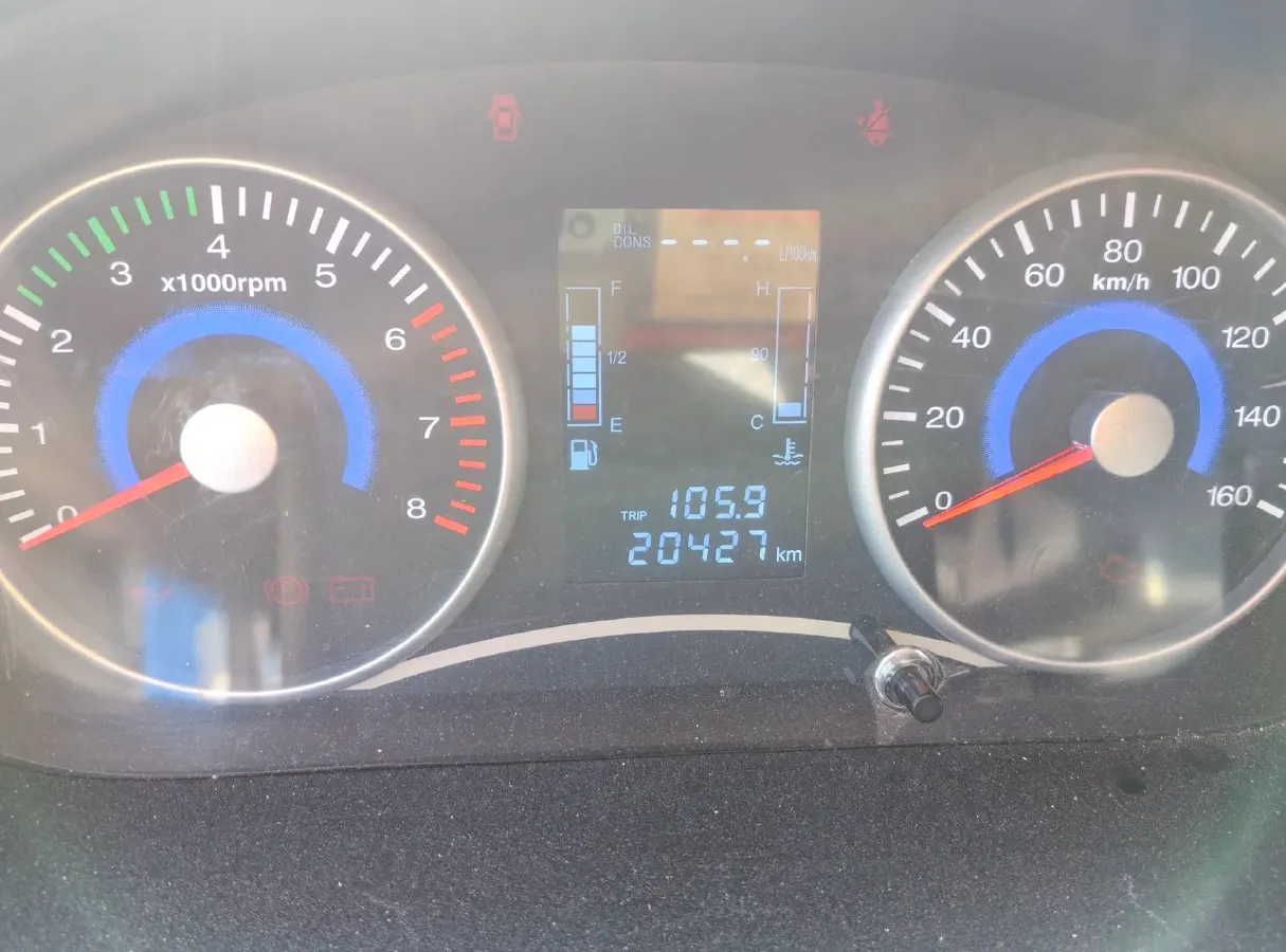 2023 DongFeng Forthing T5 1.6L 122HP L4 5MT,autocango,china used car exporter,china ev exporter,chinese used car exporter,chinese used ev exporter