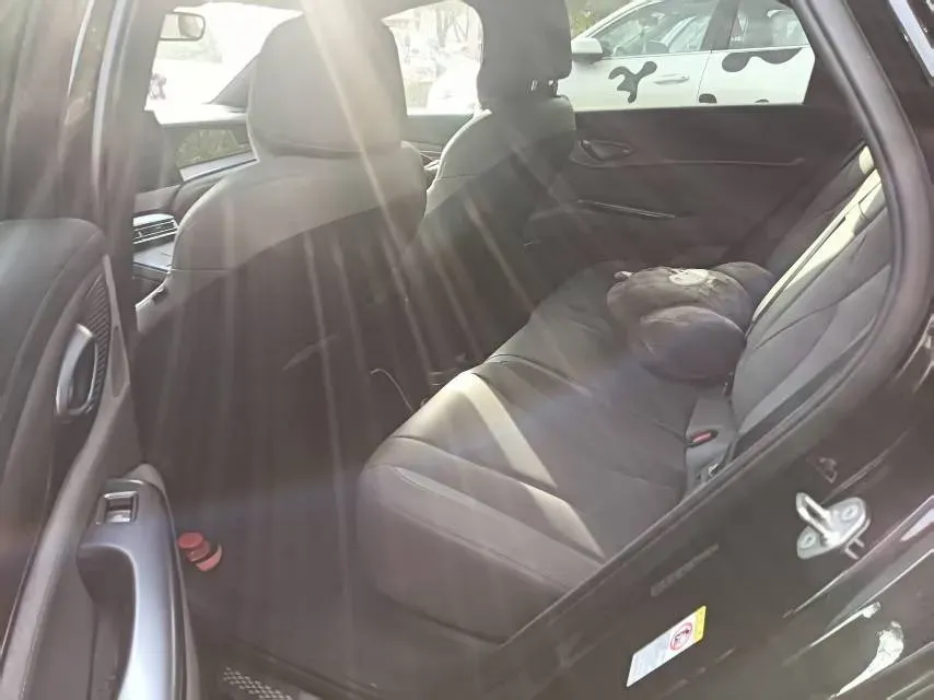 2023 BYD Seal 1.5L 110HP L4 E-CVT PHEV 17.6KWH,autocango,china used car exporter,china ev exporter,chinese used car exporter,chinese used ev exporter