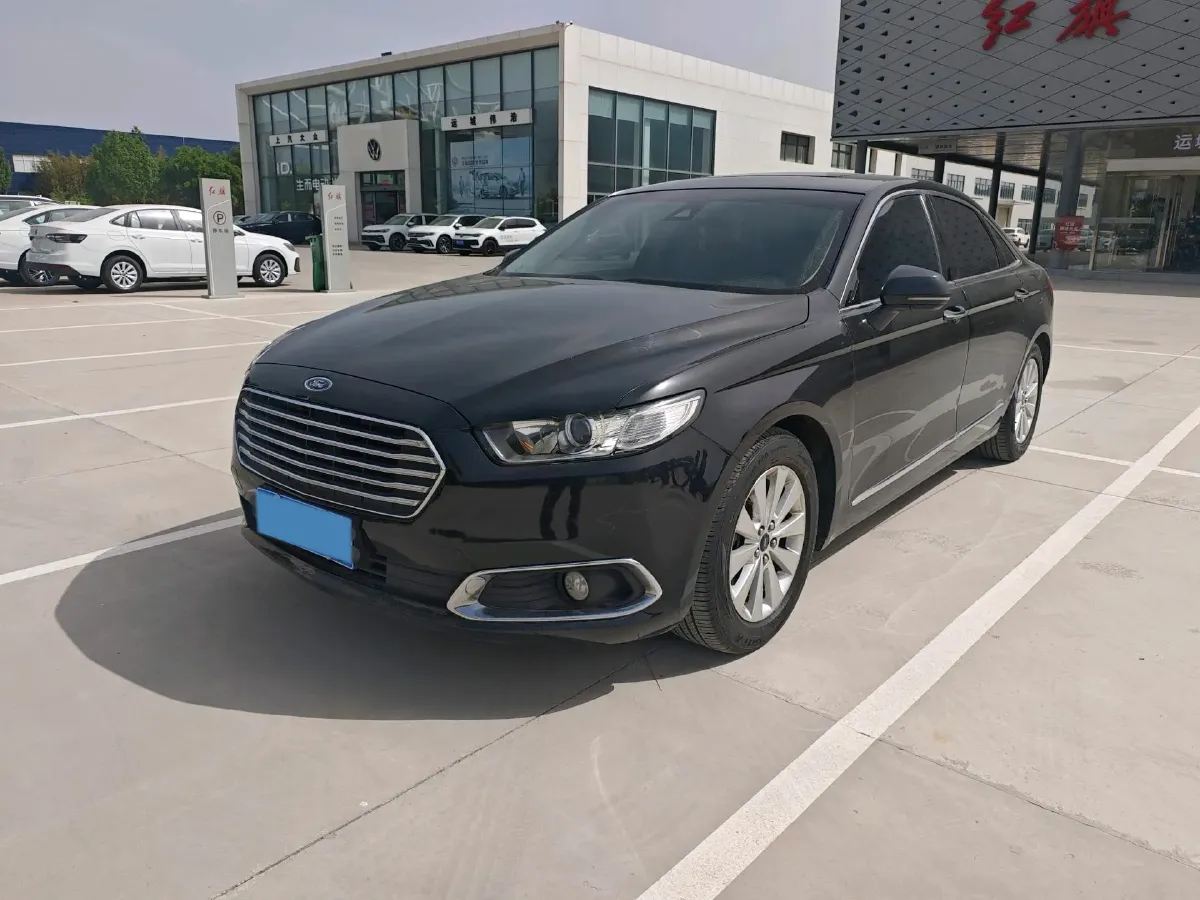 2017 Ford Taurus 1.5T 181HP L4 6AT,autocango,china used car exporter,china ev exporter,chinese used car exporter,chinese used ev exporter