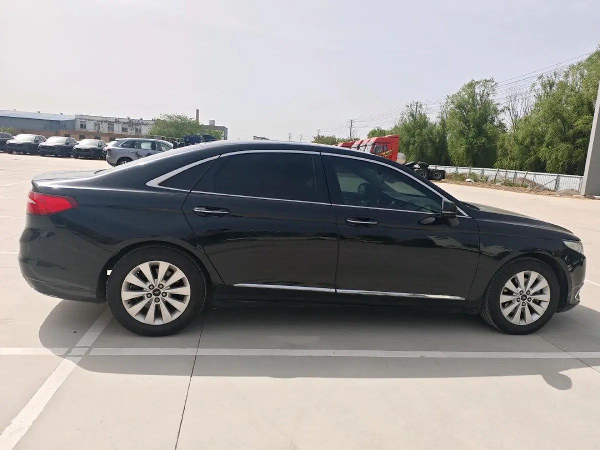 2017 Ford Taurus 1.5T 181HP L4 6AT,autocango,china used car exporter,china ev exporter,chinese used car exporter,chinese used ev exporter