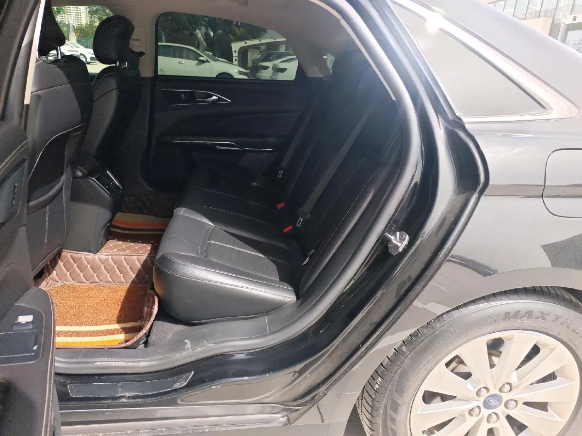 2017 Ford Taurus 1.5T 181HP L4 6AT,autocango,china used car exporter,china ev exporter,chinese used car exporter,chinese used ev exporter