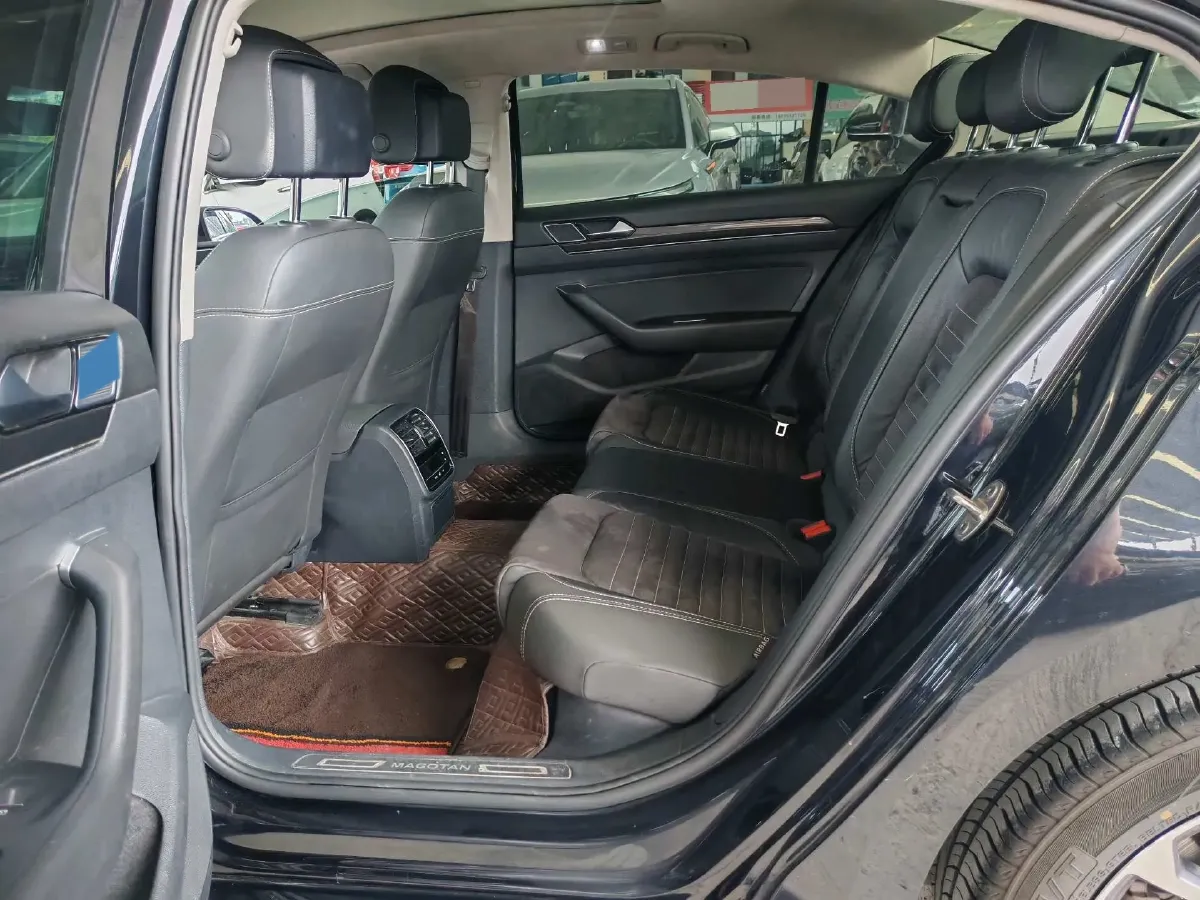 2020 Volkswagen Magotan 2.0T 186HP L4 7DCT,autocango,china used car exporter,china ev exporter,chinese used car exporter,chinese used ev exporter