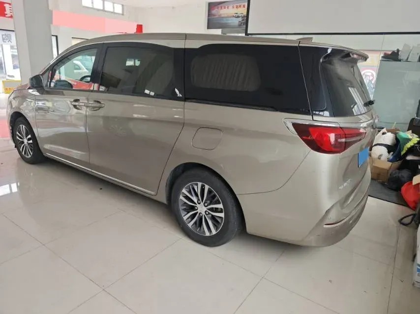 2023 Buick GL8 2.0T 237HP L4 9AT,autocango,china used car exporter,china ev exporter,chinese used car exporter,chinese used ev exporter