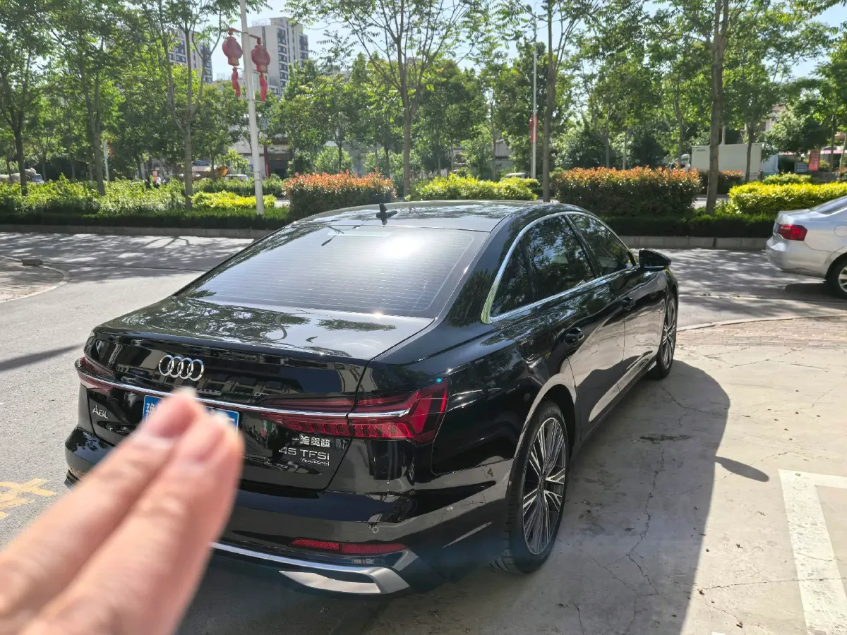 2024 Audi A6L 2.0T 245HP L4 7DCT,autocango,china used car exporter,china ev exporter,chinese used car exporter,chinese used ev exporter