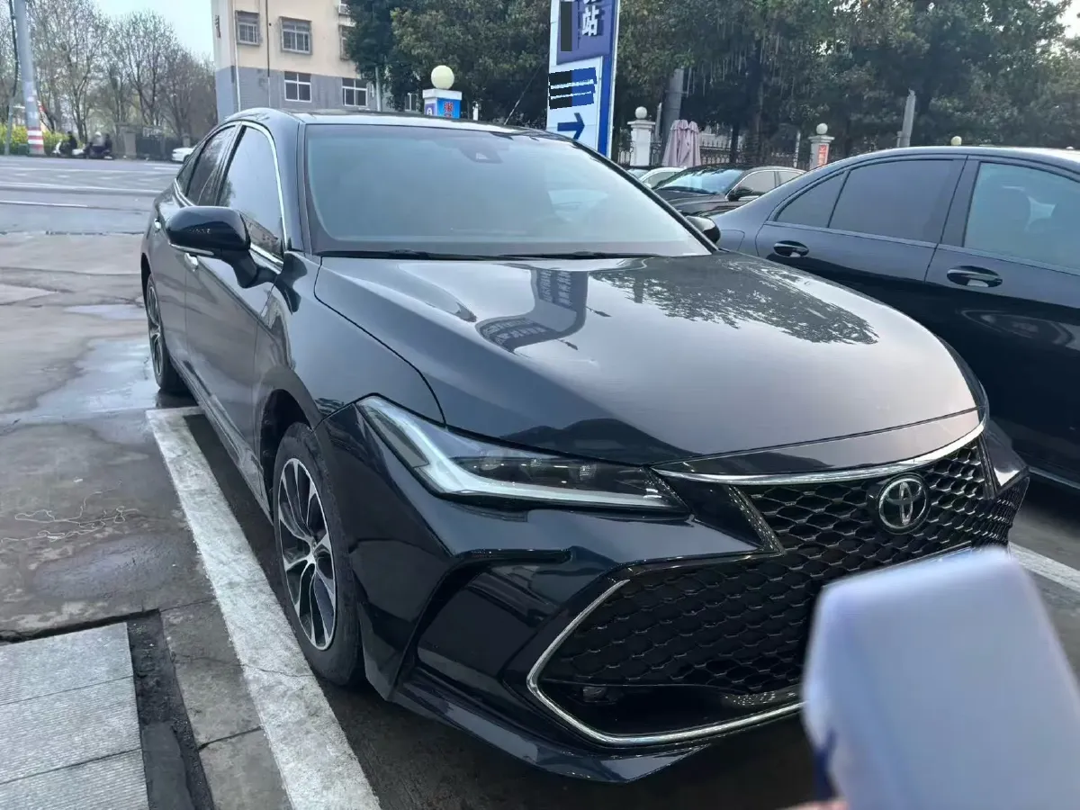 2022 Toyota Avalon 2.5L 209HP L4 8AT,autocango,china used car exporter,china ev exporter,chinese used car exporter,chinese used ev exporter