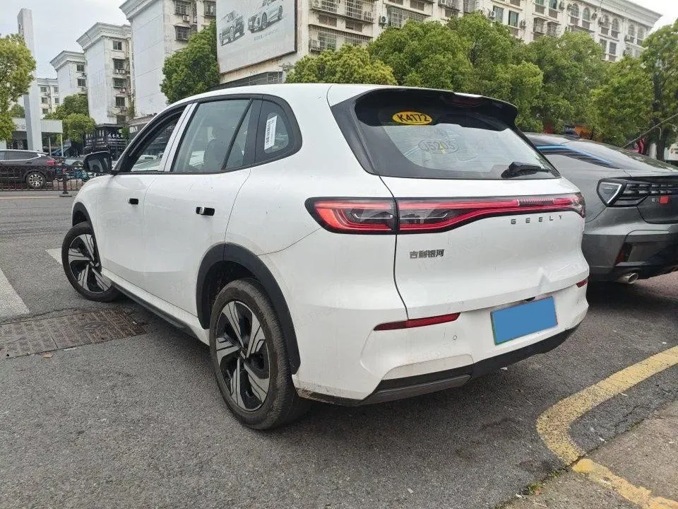 2024 Geely Emgrand L HiP 1.5T 181HP L4 3DHT PHEV 15.5KWH,autocango,china used car exporter,china ev exporter,chinese used car exporter,chinese used ev exporter